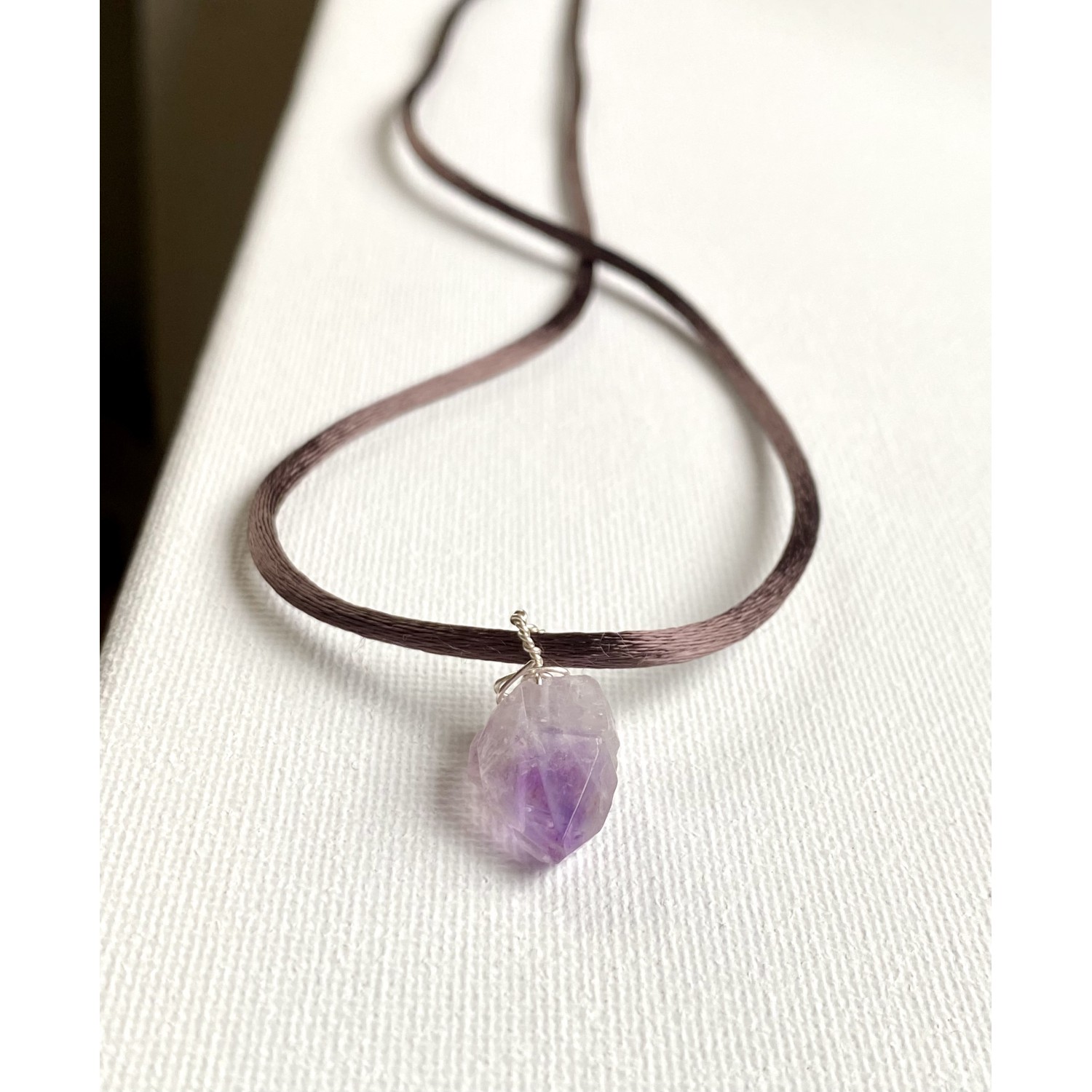 Amethyst mit Viskoseband