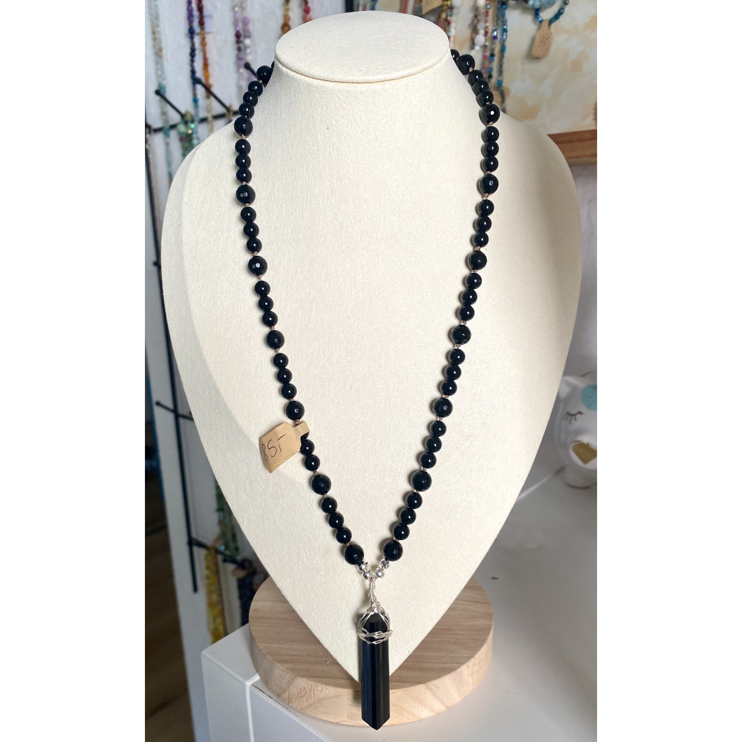Perlenkette aus Turmalin und Onyx mit Turmalin Kristall Spitze
