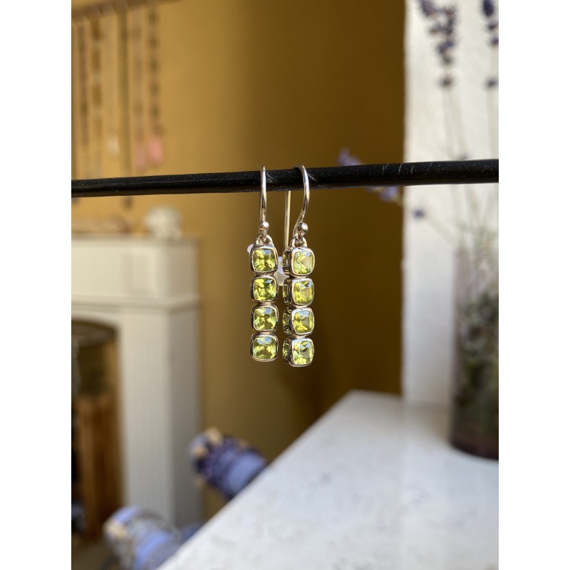 Silber und Peridot Ohrhänger