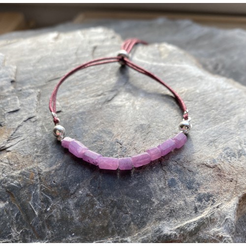 Rubin Hexagon Perlen Armband Rubin Hexagon Perlen Armband