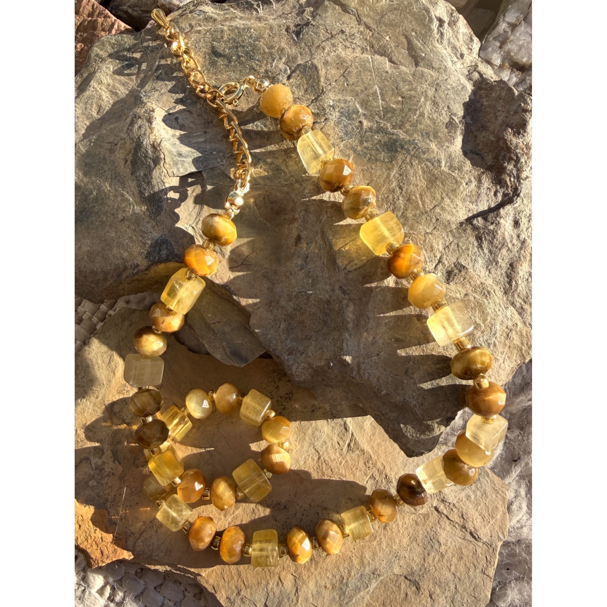 Solarplexus Chakra Kette • Gelber Fluorit und Tigerauge