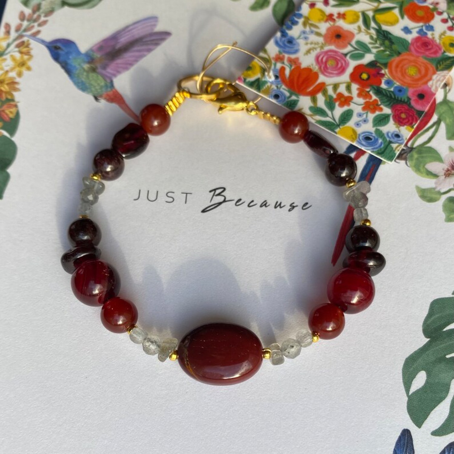 Wurzel Chakra Armband mit Heilsteinen für das 1. Chakra